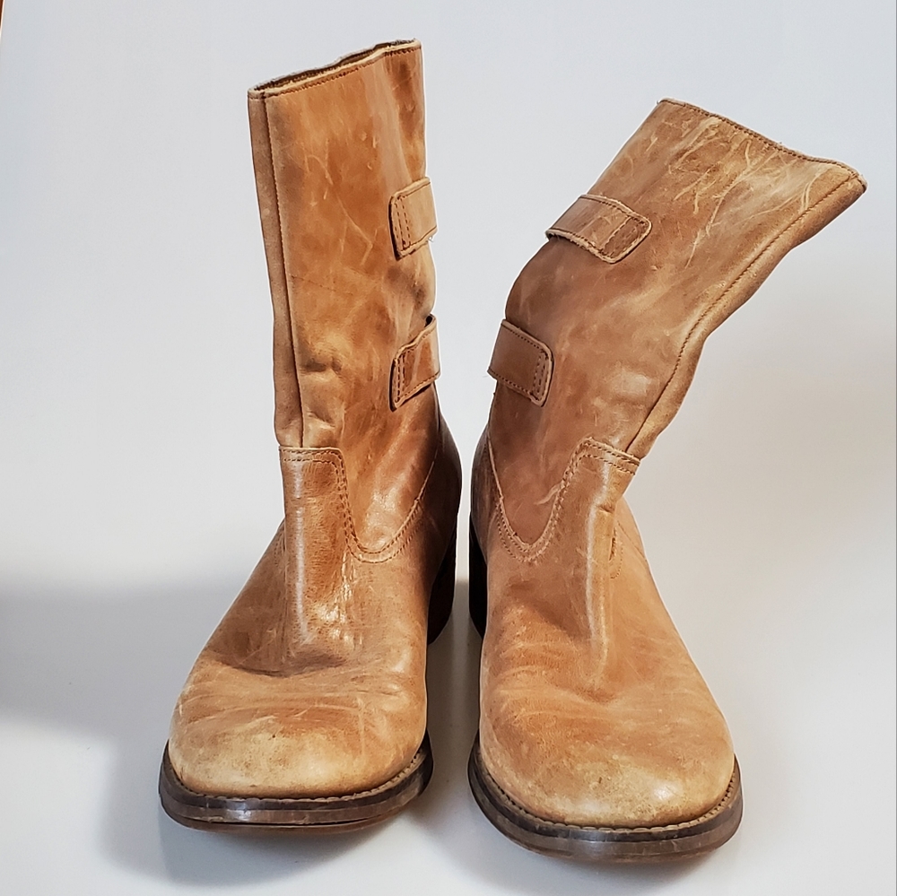Arturo Chiang Tan Leather Buckle Boots Size 8.5M - Picture 4 of 5